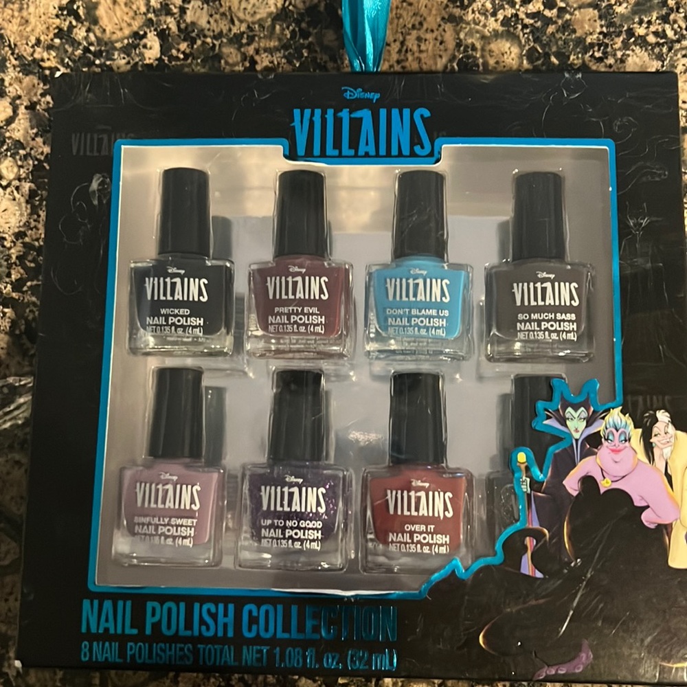 Disney Villains (8) Nail Collection